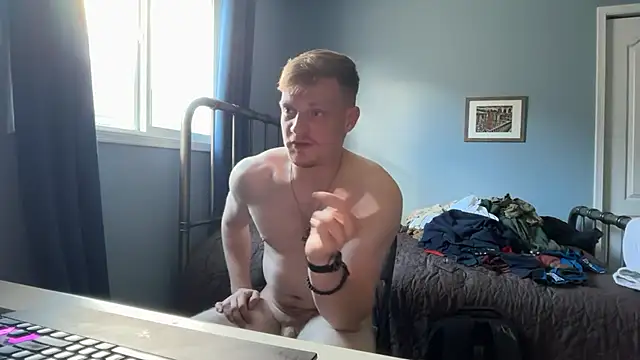 Snapshot of lustylyndon chatting on 06/06/26, 11:32 lustylyndon online show from 06/06/26, 11:32
