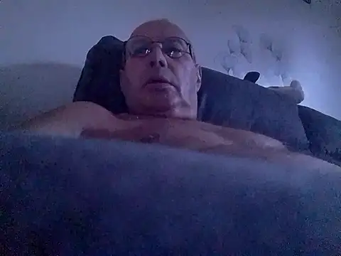 Vince072 online show from 07/11/26, 04:13