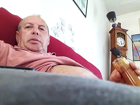 Vince072 online show from 04/10/26, 11:39