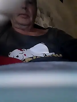 Snapshot of Vince072 chatting on 09/22/25, 03:56 Vince072 online show from 09/22/25, 03:56