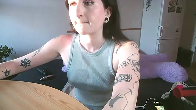 Violett3333 online show from 03/21/26, 05:39
