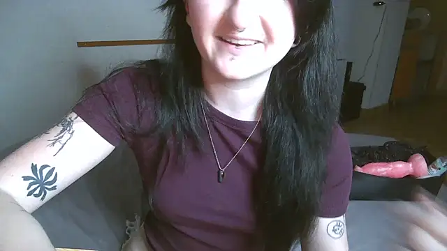 Violett3333 online show from 12/20/25, 05:38