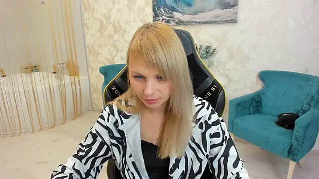 Snapshot of LindaSandy_1 chatting on 09/24/25, 06:09 LindaSandy 1 online show from 09/24/25, 06:09