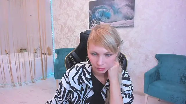 Snapshot of LindaSandy_1 chatting on 09/17/25, 06:04 LindaSandy 1 online show from 09/17/25, 06:04