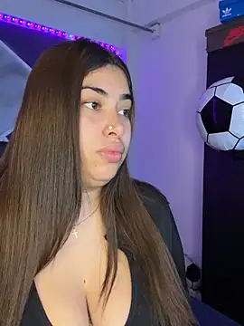 Snapshot of jazminslut chatting on 06/30/26, 02:55 jazminslut online show from 06/30/26, 02:55