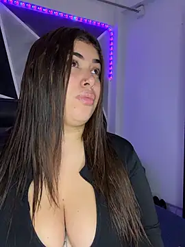 Snapshot of jazminslut chatting on 06/10/26, 12:23 jazminslut online show from 06/10/26, 12:23