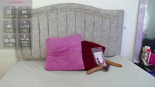 jazminslut online show from 10/26/25, 12:55