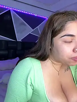 Snapshot of jazminslut chatting on 05/21/26, 02:20 jazminslut online show from 05/21/26, 02:20