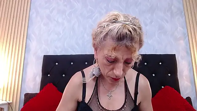 xandrinakarzon online show from 11/03/25, 07:50