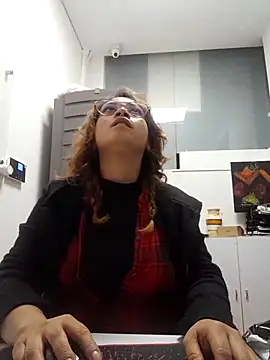 Violet Bosh online show from 03/23/25, 02:04