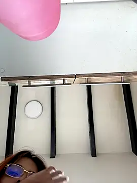 AnnahiBaker online show from 11/02/25, 03:50