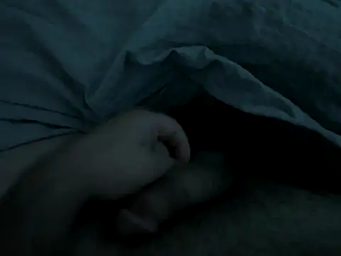 Snapshot of Me97 chatting on 09/28/25, 01:23 Me97 online show from 09/28/25, 01:23