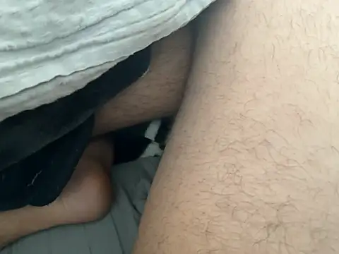 Snapshot of Me97 chatting on 10/12/25, 01:56 Me97 online show from 10/12/25, 01:56