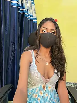 Snapshot of Riya_R24 chatting on 07/12/26, 05:58 Riya R24 online show from 07/12/26, 05:58