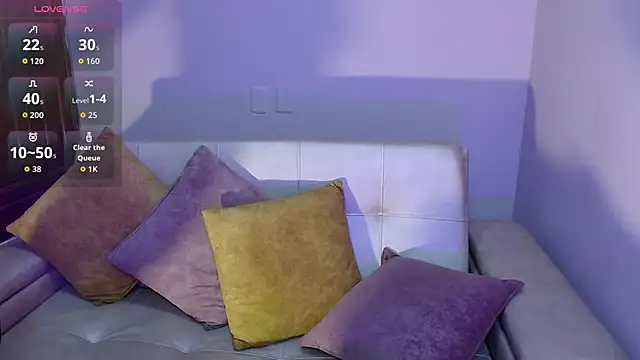 alesiamoore online show from 09/15/25, 01:44