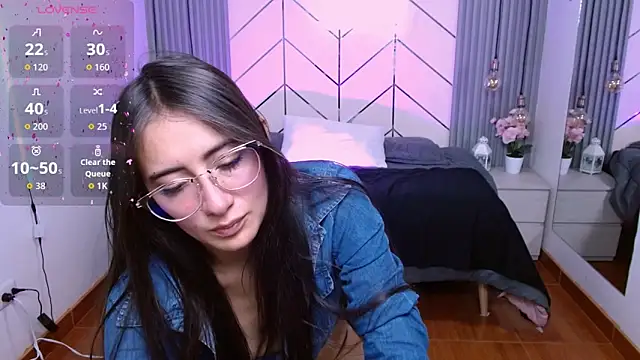 alesiamoore online show from 03/31/26, 02:30