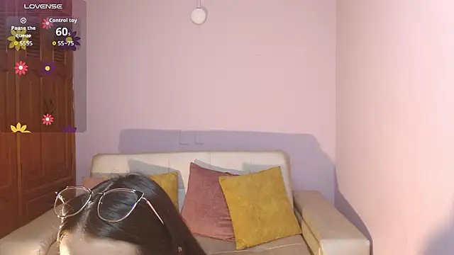 alesiamoore online show from 02/02/26, 12:59