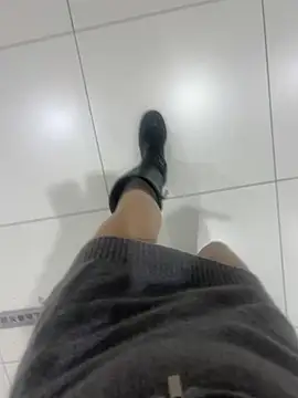 xiaoyuan01 online show from 04/09/26, 01:40