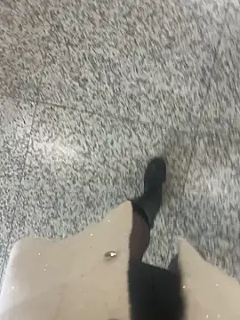 Snapshot of xiaoyuan01 chatting on 12/05/25, 03:27 xiaoyuan01 online show from 12/05/25, 03:27