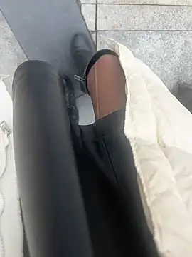 xiaoyuan01 online show from 03/10/26, 01:31