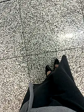 Snapshot of xiaoyuan01 chatting on 11/04/25, 03:43 xiaoyuan01 online show from 11/04/25, 03:43