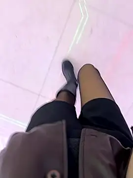 xiaoyuan01 online show from 01/17/26, 01:53