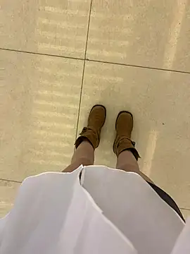 Snapshot of xiaoyuan01 chatting on 10/29/25, 07:07 xiaoyuan01 online show from 10/29/25, 07:07