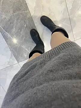 xiaoyuan01 online show from 03/27/26, 04:32