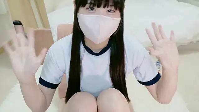 Snapshot of im_hina chatting on 10/18/25, 06:10 im hina online show from 10/18/25, 06:10