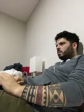 uto857 online show from 11/14/25, 12:25