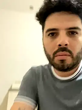 uto857 online show from 11/21/25, 10:42