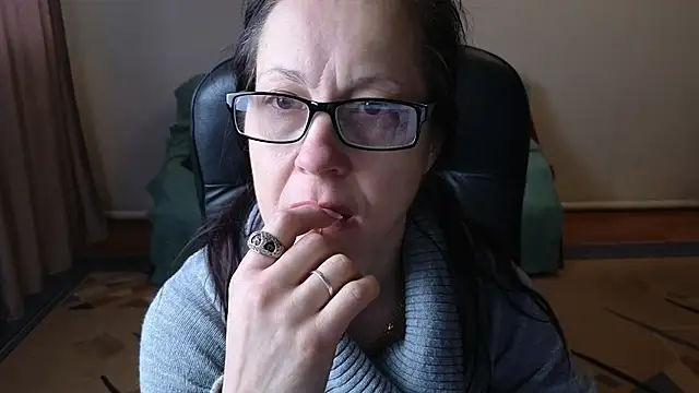 Snapshot of Ronda_Roni chatting on 01/12/26, 06:53 Ronda Roni online show from 01/12/26, 06:53