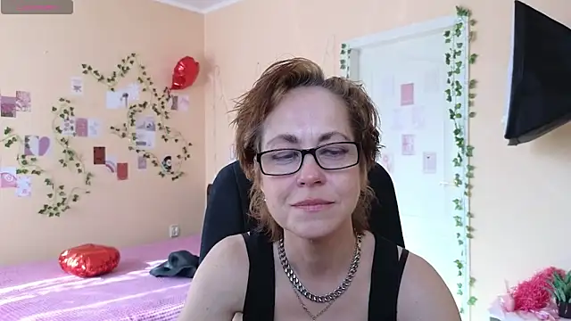 Ronda Roni online show from 04/15/26, 05:35