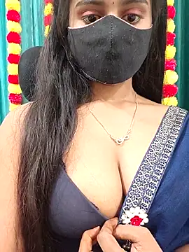 Aanya hotty online show from 11/12/25, 02:21