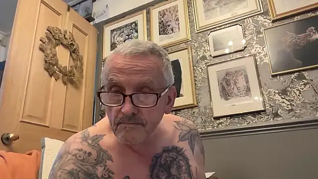 poggles online show from 02/11/26, 04:29