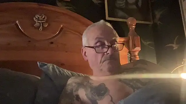 poggles online show from 11/30/25, 09:59