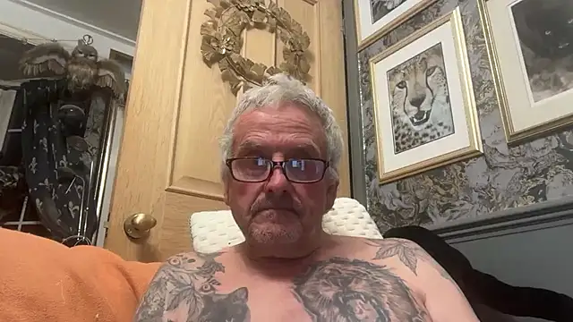 poggles online show from 11/22/25, 09:46