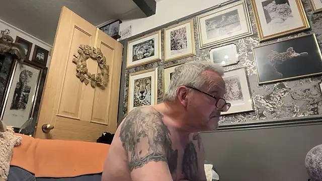 poggles online show from 03/01/26, 11:05