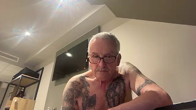 poggles online show from 02/20/26, 08:00