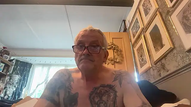 poggles online show from 07/09/26, 03:22