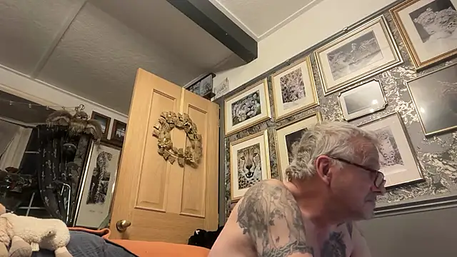 poggles online show from 03/27/26, 07:15