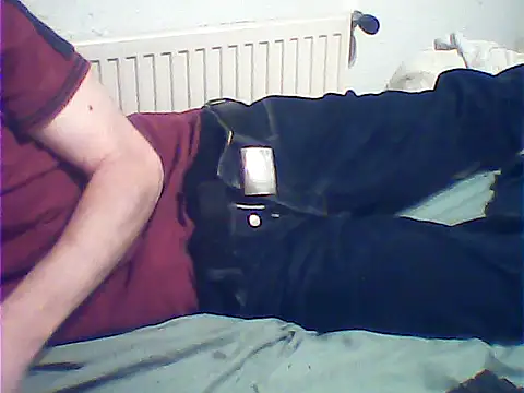 Snapshot of rimbaud77 chatting on 10/10/25, 05:36 rimbaud77 online show from 10/10/25, 05:36