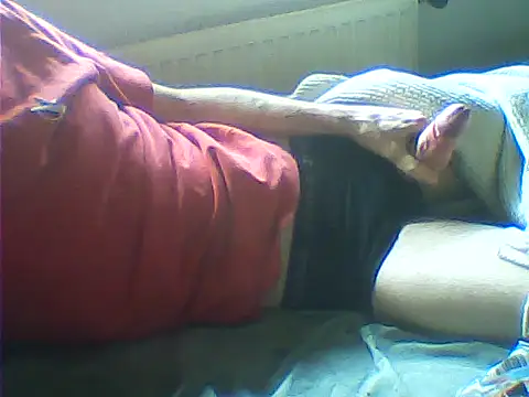 Snapshot of rimbaud77 chatting on 10/21/25, 09:09 rimbaud77 online show from 10/21/25, 09:09