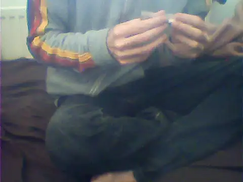 Snapshot of rimbaud77 chatting on 04/21/26, 11:17 rimbaud77 online show from 04/21/26, 11:17