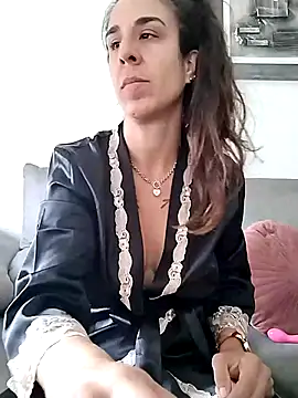 agustinalatina online show from 10/21/25, 09:52