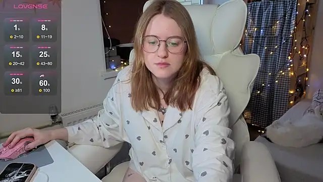 urstripchatgf online show from 11/22/25, 08:46