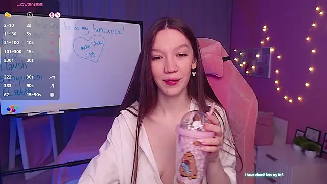 Shriya Sarann online show from 03/06/26, 02:12