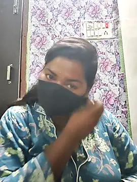 Liyaa 24 online show from 03/07/26, 07:15