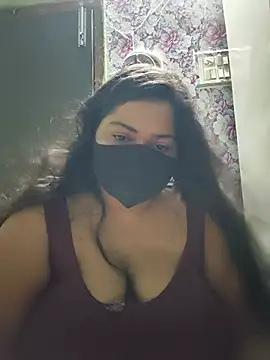 Snapshot of Liyaa_24 chatting on 06/04/26, 05:06 Liyaa 24 online show from 06/04/26, 05:06
