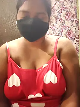 Liyaa 24 online show from 03/25/26, 07:13